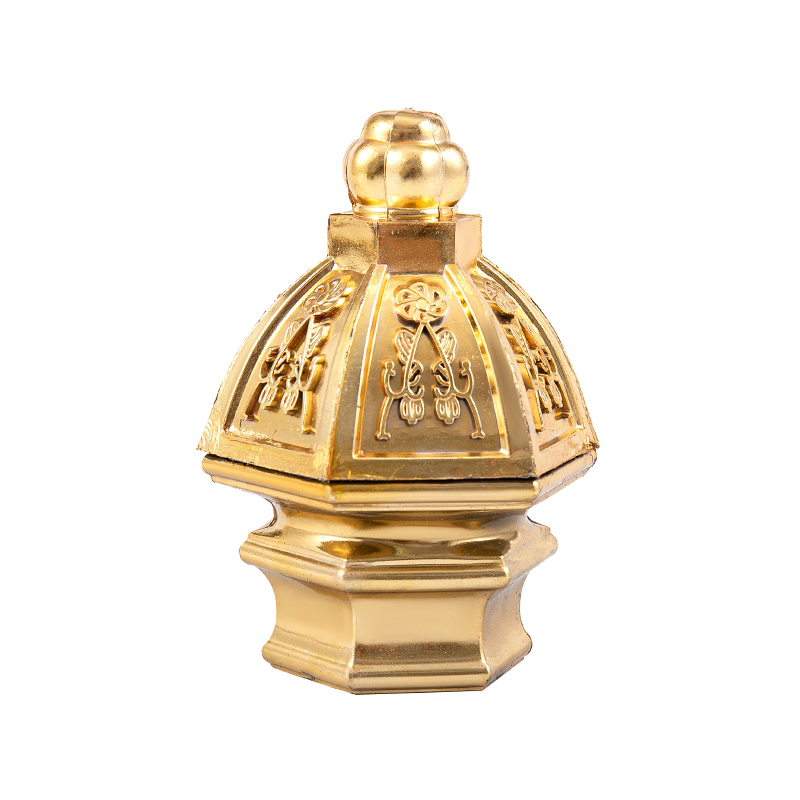 In che modo il terminale orientale della tenda a forma di pagoda trasforma gli spazi interni con eleganza culturale?